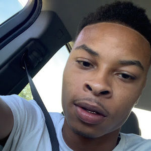 Meet your Posher, Devin